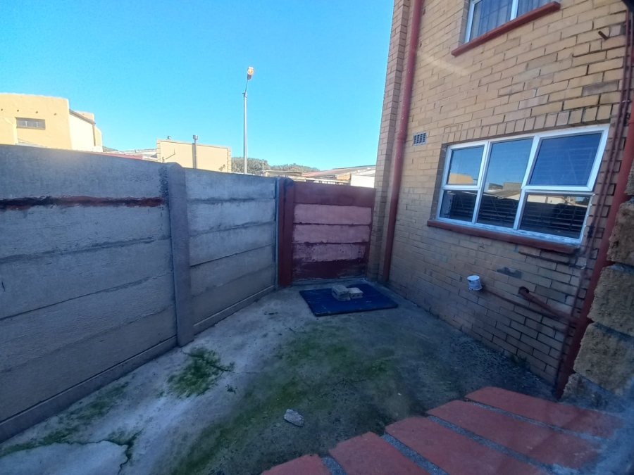 2 Bedroom Property for Sale in Westridge Western Cape
